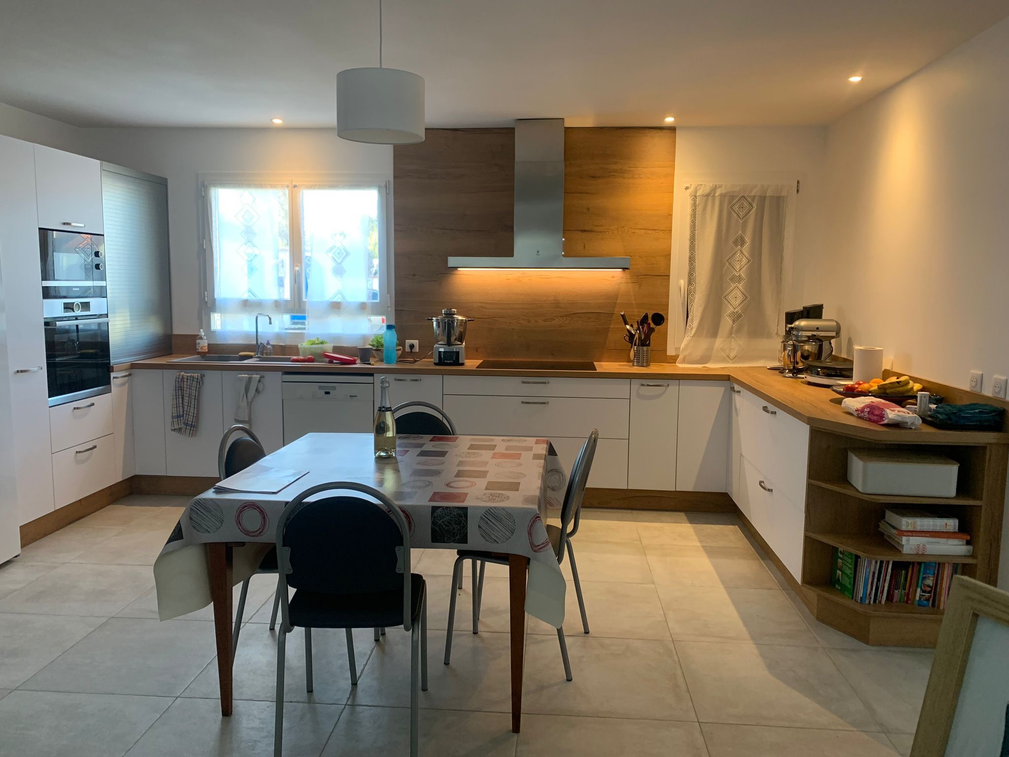 Cuisine sur mesure réalisée par ATELIER FOURNIER à Marans près de La Rochelle
